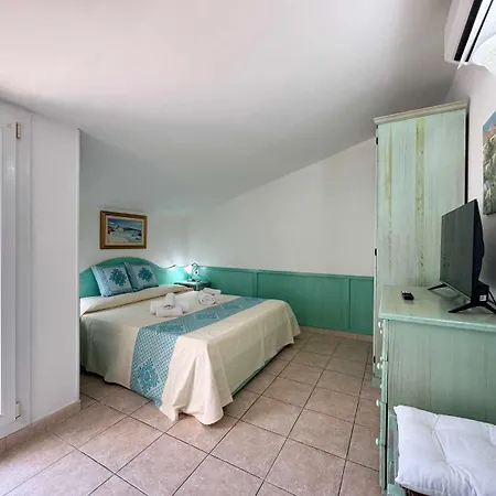 Residenza Garibaldi Vista Mare Apartment *